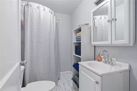 Bath - 7 Dexter St, Coventry, RI 02816 photo 1 of 2