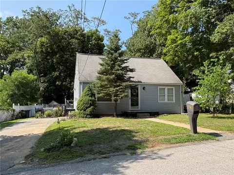 Exterior - 7 Dexter St, Coventry, RI 02816 photo 3 of 10