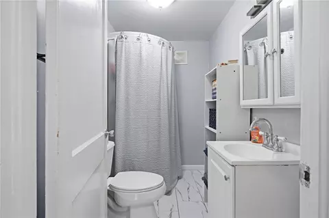 Bath - 7 Dexter St, Coventry, RI 02816 photo 2 of 2