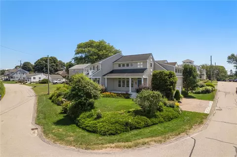 1 Sea Crest Dr, Narragansett, RI 02882
