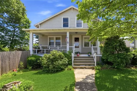 49 W Warwick Ave, West Warwick, RI 02893