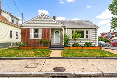47 Corina St, Providence, RI 02908
