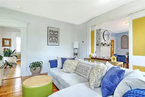 Living - 149 Earle St, Woonsocket, RI 02895 photo 3 of 6