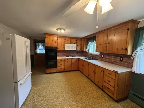 Kitchen - 26 Central Ave, Warren, RI 02885 photo 2 of 2