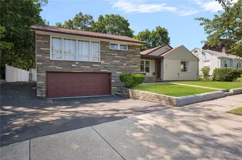 807 Pontiac Ave, Cranston, RI 02910