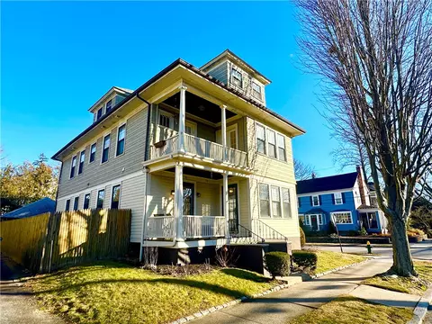 181 Cole Ave #2, Providence, RI 02906