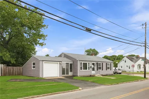 816 Cottage St, Pawtucket, RI 02861