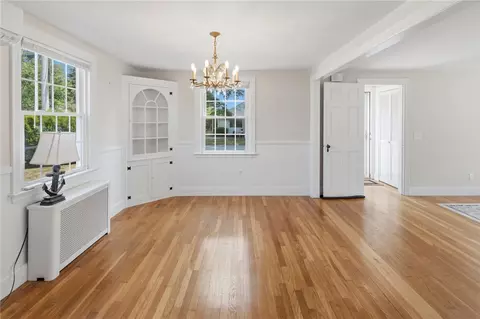 Living - 43 Ferrier Dr, Warwick, RI 02886 photo 3 of 5