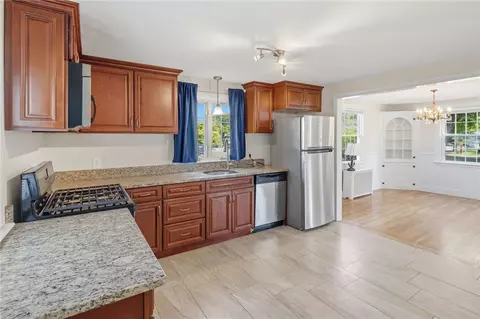 Kitchen - 43 Ferrier Dr, Warwick, RI 02886 photo 2 of 2