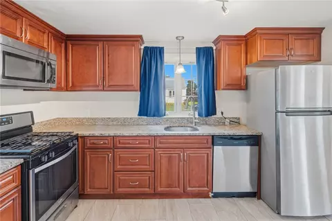 Kitchen - 43 Ferrier Dr, Warwick, RI 02886 photo 1 of 2