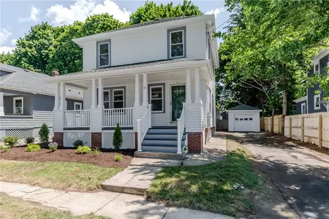 41 Wellesley Ave, North Providence, RI 02911
