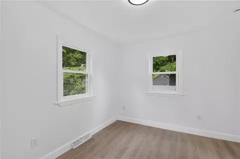 Bedroom - 5 Lees Ln, Glocester, RI 02814 photo 7 of 14