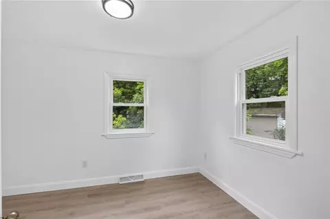 Bedroom - 5 Lees Ln, Glocester, RI 02814 photo 5 of 14