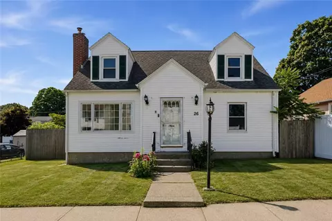 26 W Lawn Ave, Pawtucket, RI 02860