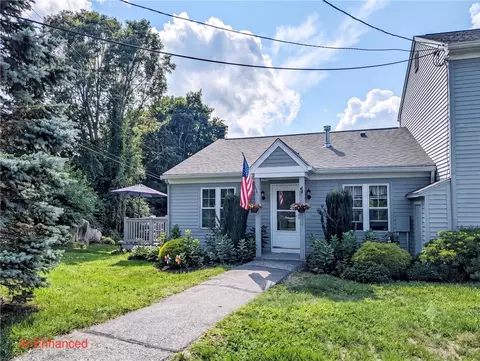 565 Quaker Ln #9, West Warwick, RI 02893