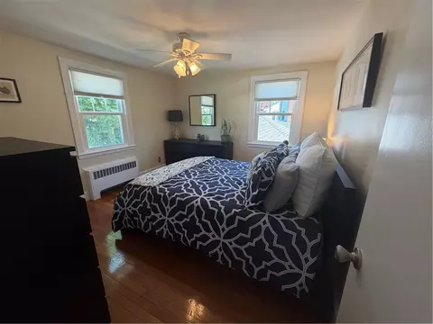 Bedroom - 39 Merry Mount Dr, Warwick, RI 02888 photo 3 of 6