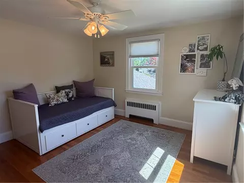 Bedroom - 39 Merry Mount Dr, Warwick, RI 02888 photo 2 of 6