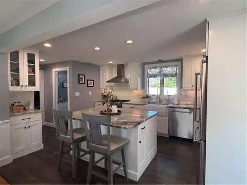 Kitchen - 39 Merry Mount Dr, Warwick, RI 02888 photo 5 of 6