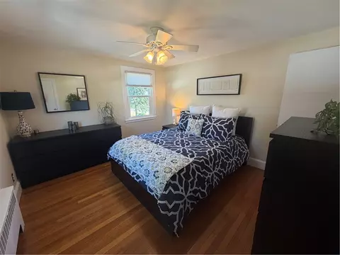 Bedroom - 39 Merry Mount Dr, Warwick, RI 02888 photo 4 of 6