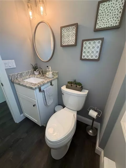 Bath - 39 Merry Mount Dr, Warwick, RI 02888 photo 2 of 4