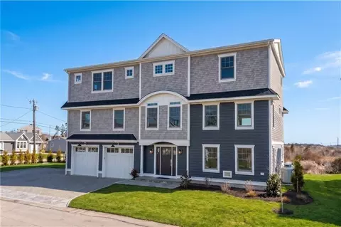 2 Sedge Ct, Narragansett, RI 02882