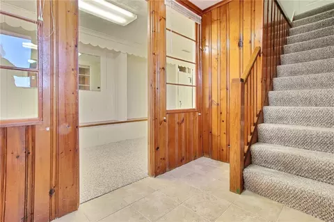 Entry Way - 635 Atlantic Ave, Westerly, RI 02891 photo 2 of 2