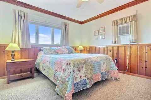Bedroom - 635 Atlantic Ave, Westerly, RI 02891 photo 3 of 4