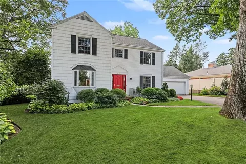 615 East Ave, Pawtucket, RI 02860