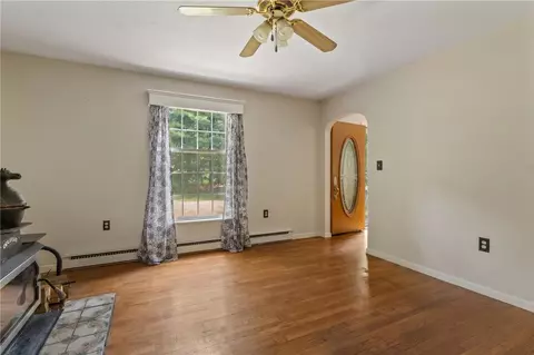 Living - 100 Stony Ln, Exeter, RI 02822 photo 4 of 5