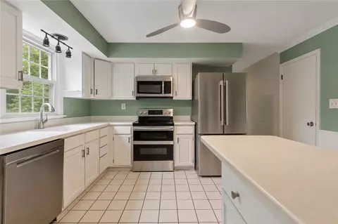 Kitchen - 100 Stony Ln, Exeter, RI 02822 photo 2 of 2
