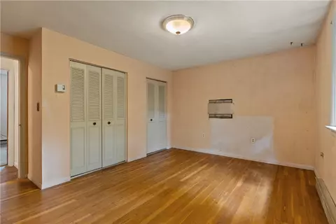 Bedroom - 100 Stony Ln, Exeter, RI 02822 photo 2 of 4