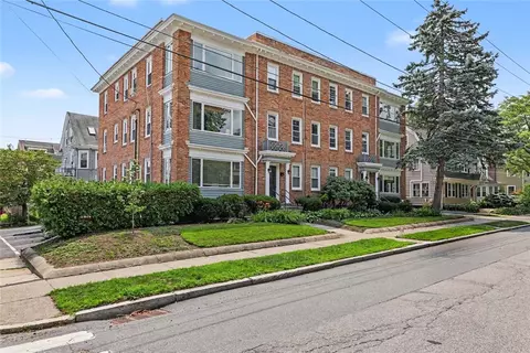 543 Lloyd Ave #5, Providence, RI 02906