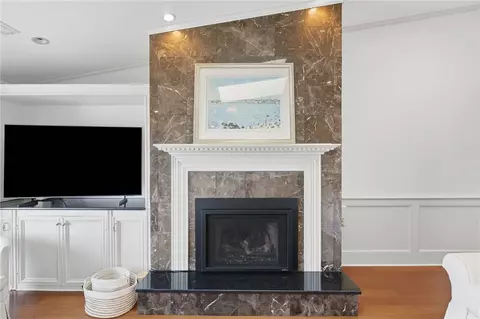 Living - 4100 Post Rd #2, Warwick, RI 02886 photo 2 of 5