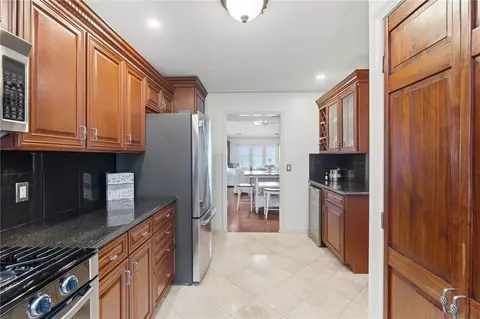 Kitchen - 4100 Post Rd #2, Warwick, RI 02886 photo 3 of 4