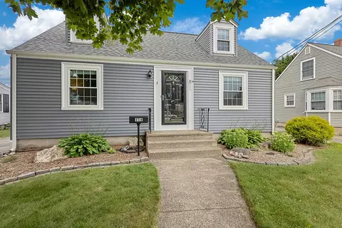 116 Daggett Ave, Pawtucket, RI 02861