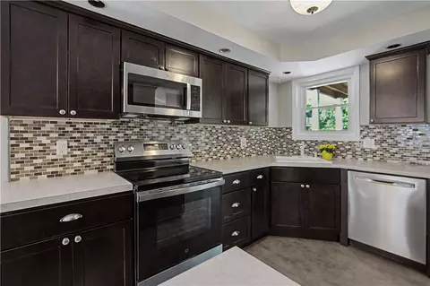 Kitchen - 3399 Post Rd #14, Warwick, RI 02886 photo 2 of 4
