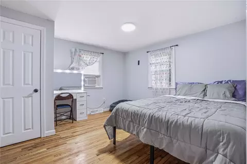 Bedroom - 5 Packard Ave, Warwick, RI 02886 photo 1 of 9