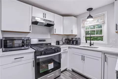 Kitchen - 5 Packard Ave, Warwick, RI 02886 photo 2 of 2