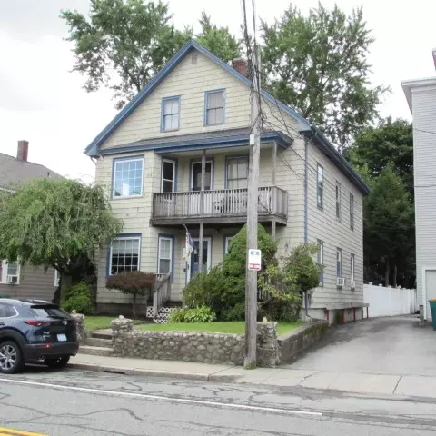 703 Manville Rd, Woonsocket, RI 02895 photo 2