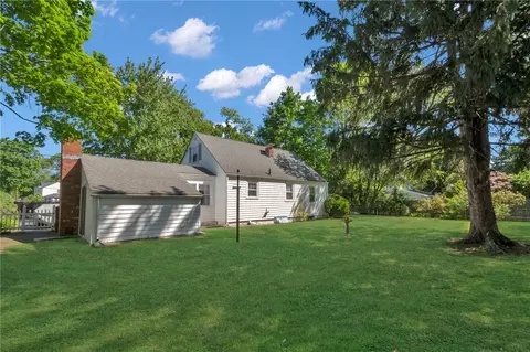 Exterior - 216 Riverside Ave, Warwick, RI 02889 photo 5 of 7