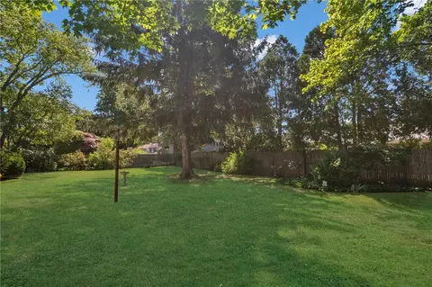 Exterior - 216 Riverside Ave, Warwick, RI 02889 photo 4 of 7