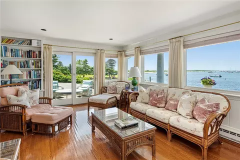 Living - 5 Waters Edge Rd, Westerly, RI 02891 photo 4 of 5