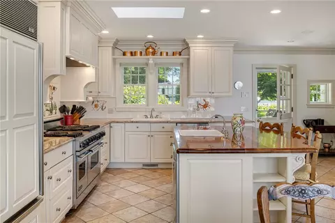 Kitchen - 5 Waters Edge Rd, Westerly, RI 02891 photo 2 of 2