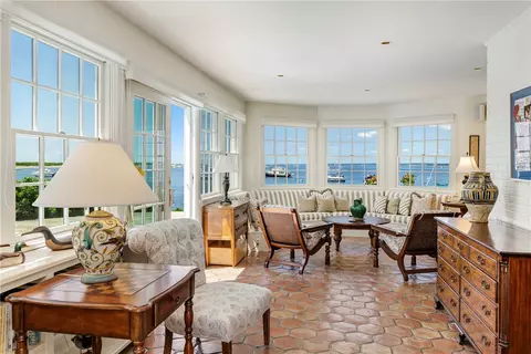 Living - 5 Waters Edge Rd, Westerly, RI 02891 photo 3 of 5
