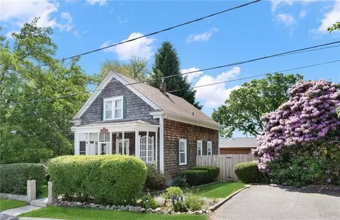 1 Merrimac St, North Providence, RI 02904