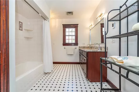 Bath - 73 Nottingham Dr, Scituate, RI 02831 photo 1 of 5