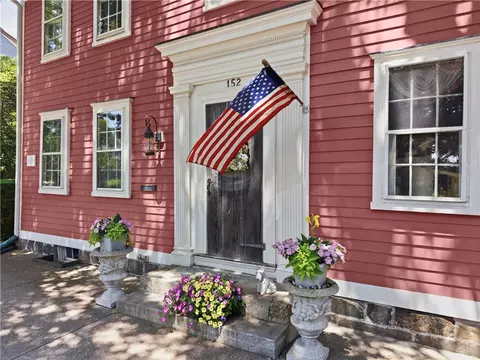 152 Main St, North Kingstown, RI 02852