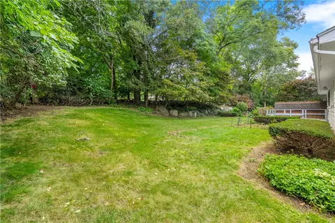Exterior - 133 Sage Dr, Warwick, RI 02886 photo 11 of 11