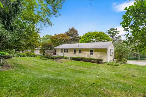 Exterior - 133 Sage Dr, Warwick, RI 02886 photo 7 of 11