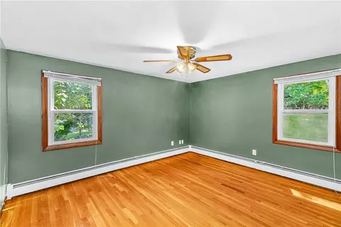 Bedroom - 133 Sage Dr, Warwick, RI 02886 photo 1 of 7
